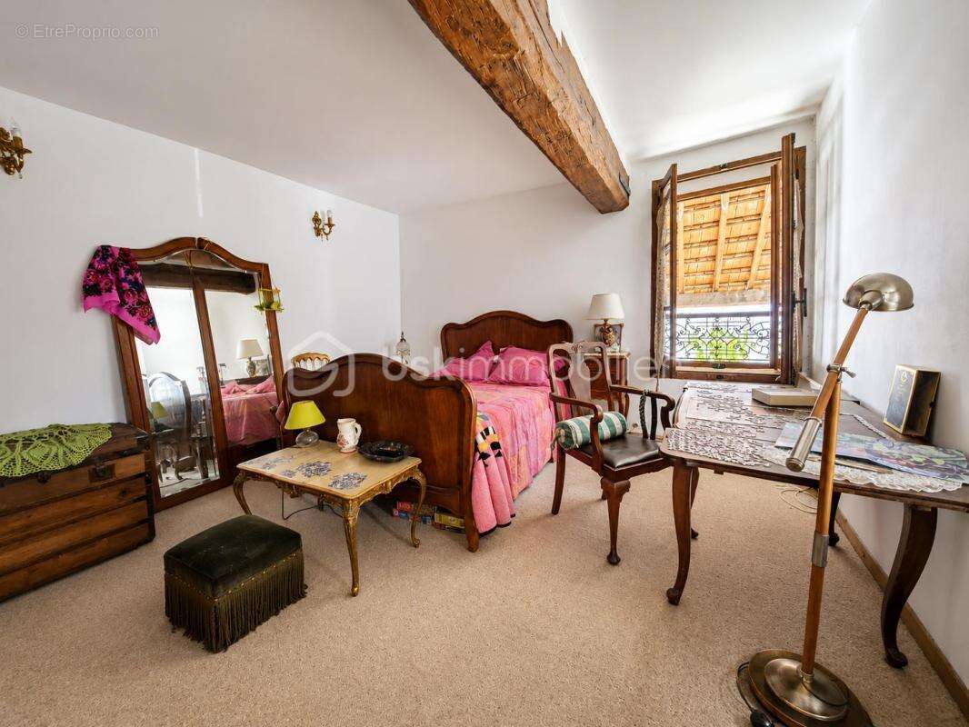 Maison de caractère – Beaux volumes, 3 chambres et jardin - photo 8