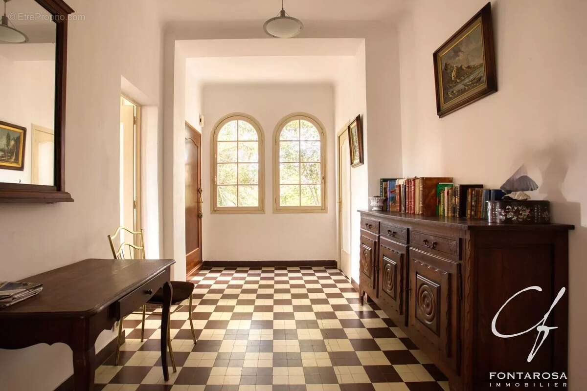 Maison à SAINT-RAPHAEL