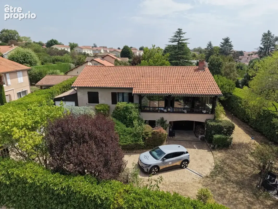 CHAPONOST – Élégante maison familiale avec possibilité de deux logements indépendants – Terrain de 802 m² - photo 33