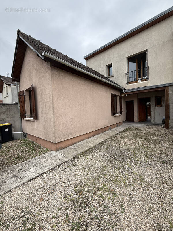 Maison à LE BLANC-MESNIL