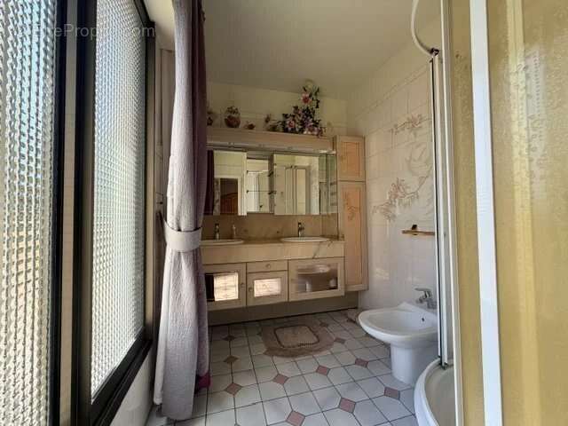 Belle ensemble immobilier proche N154 et tous commerces - photo 12