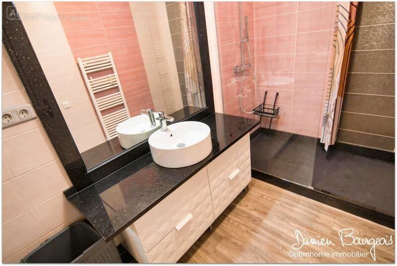 Appartement à SERGY