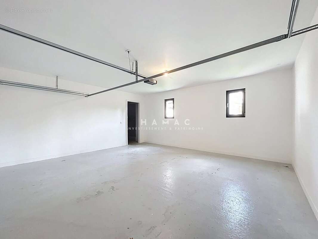 Maison à TASSIN-LA-DEMI-LUNE