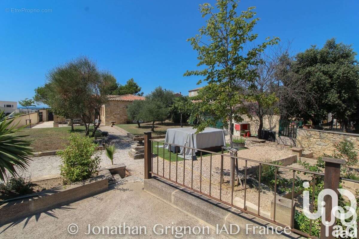 Maison 173 m² à Saint-Maximin  - photo 3