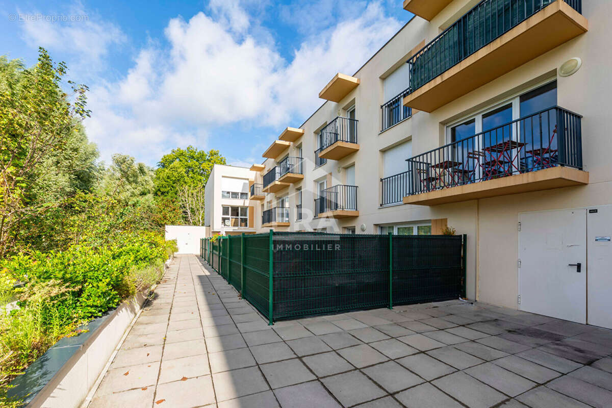 Appartement à LA FERTE-ALAIS