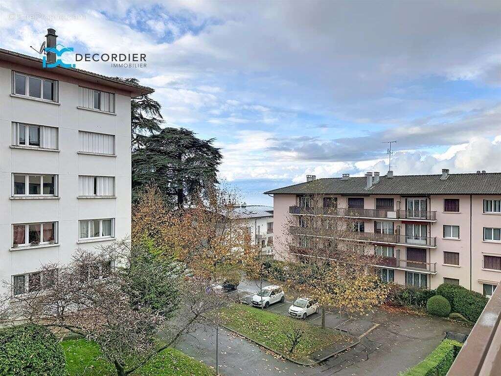 Appartement à EVIAN-LES-BAINS