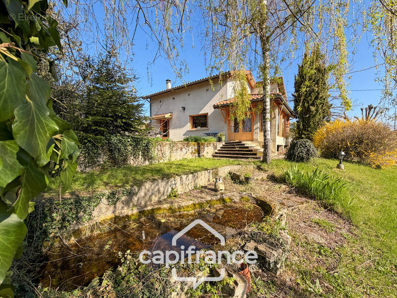 Maison à MONTRIGAUD