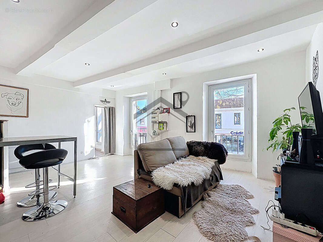 Appartement à SEPTEMES-LES-VALLONS