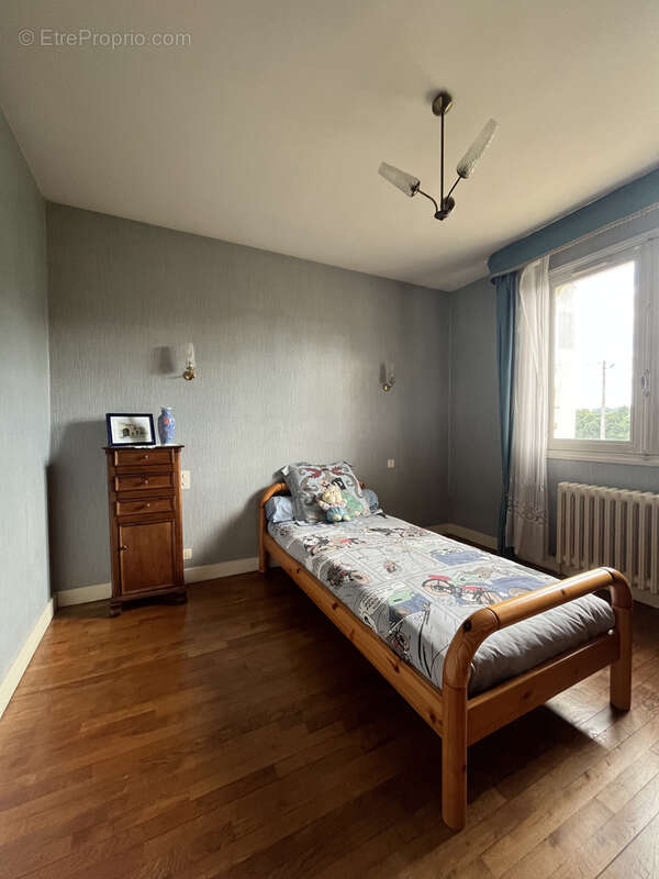 Maison à OBJAT