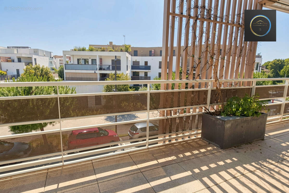 T2 avec grande terrase et garage - photo 5