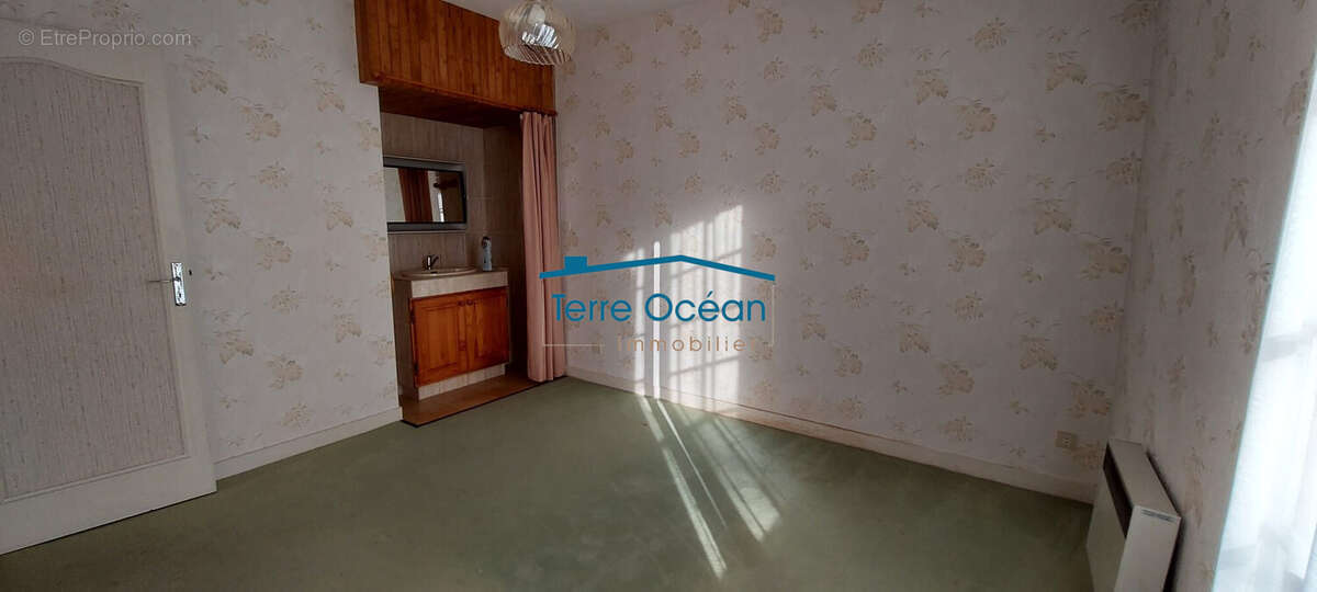 Maison à PONT-L'ABBE-D'ARNOULT