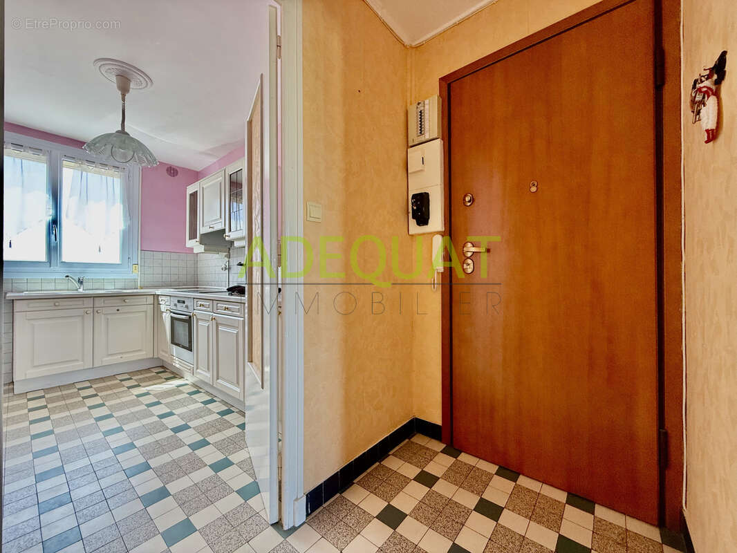 Appartement à BOURGOIN-JALLIEU