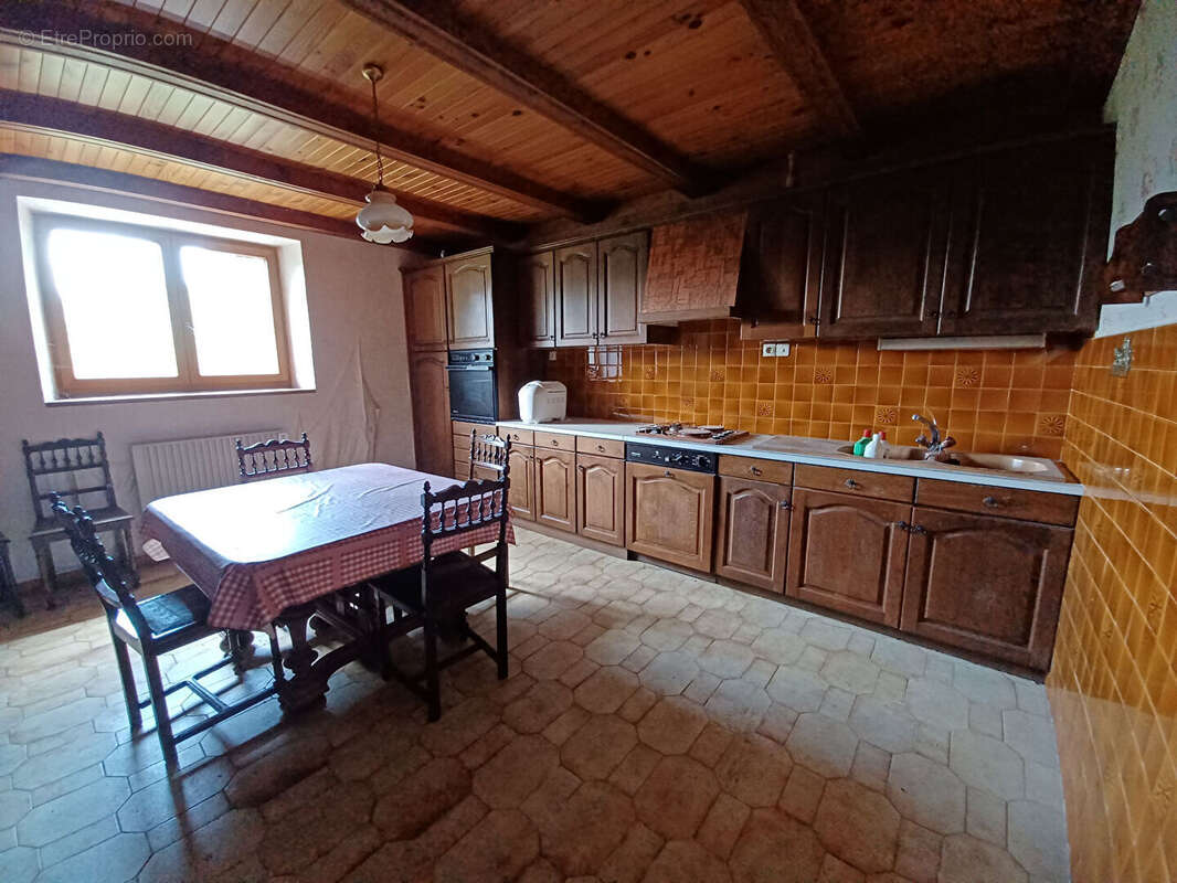 Appartement à HAUTELUCE