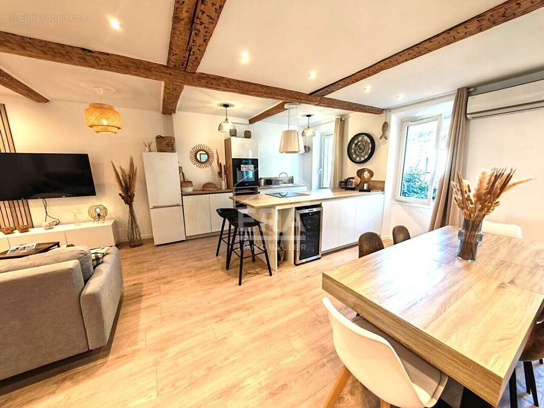 Appartement à HYERES