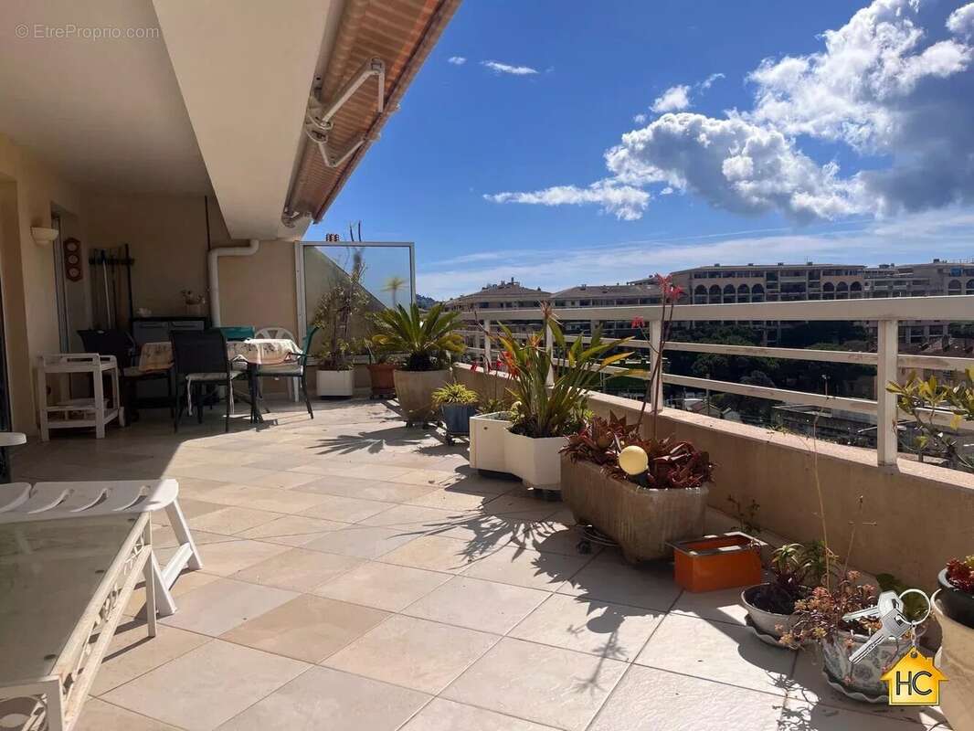Appartement à CANNES