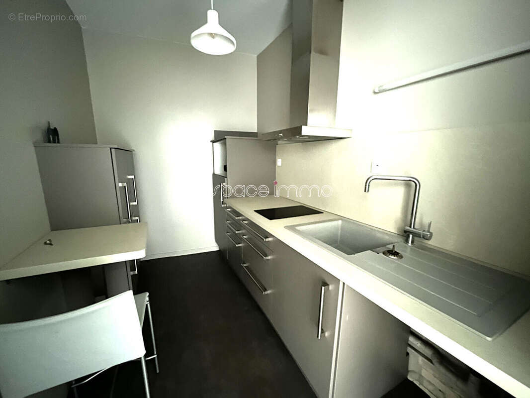 Appartement à MONT-SAINT-AIGNAN