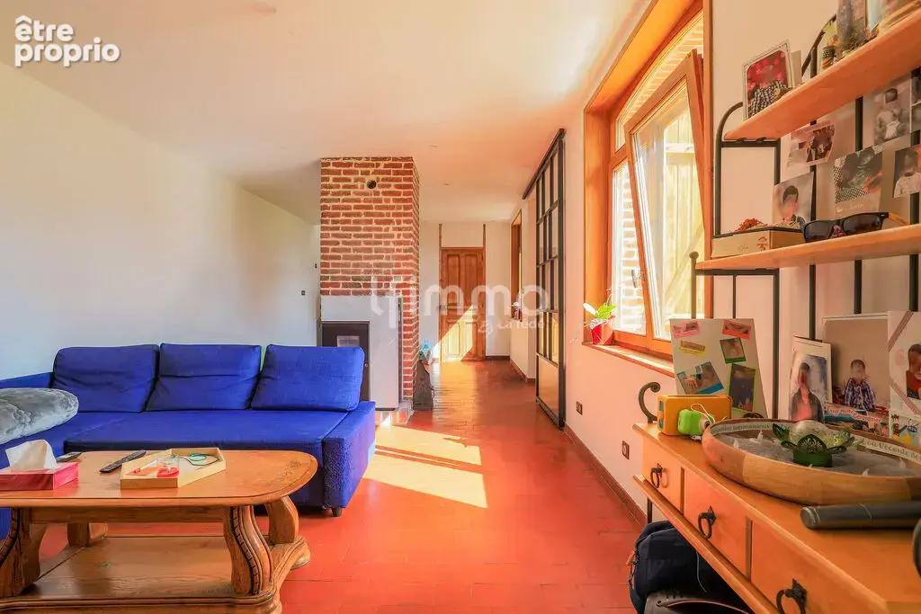 Maison avec jardin et garage – Une belle opportunité à saisir ! - photo 9