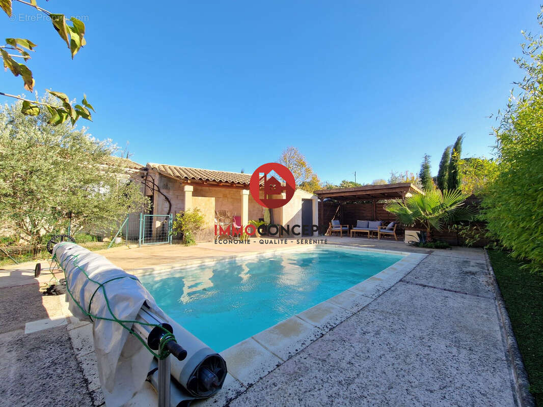 Maison à BAGNOLS-SUR-CEZE