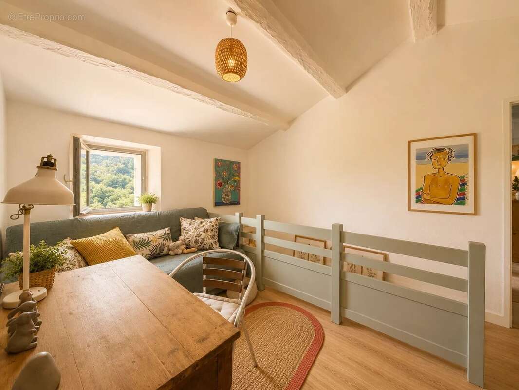Maison à LA GARDE-FREINET