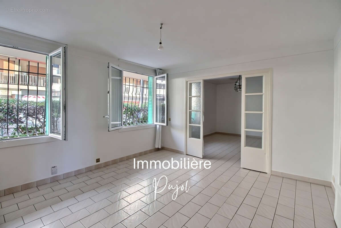 Appartement à MARSEILLE-6E