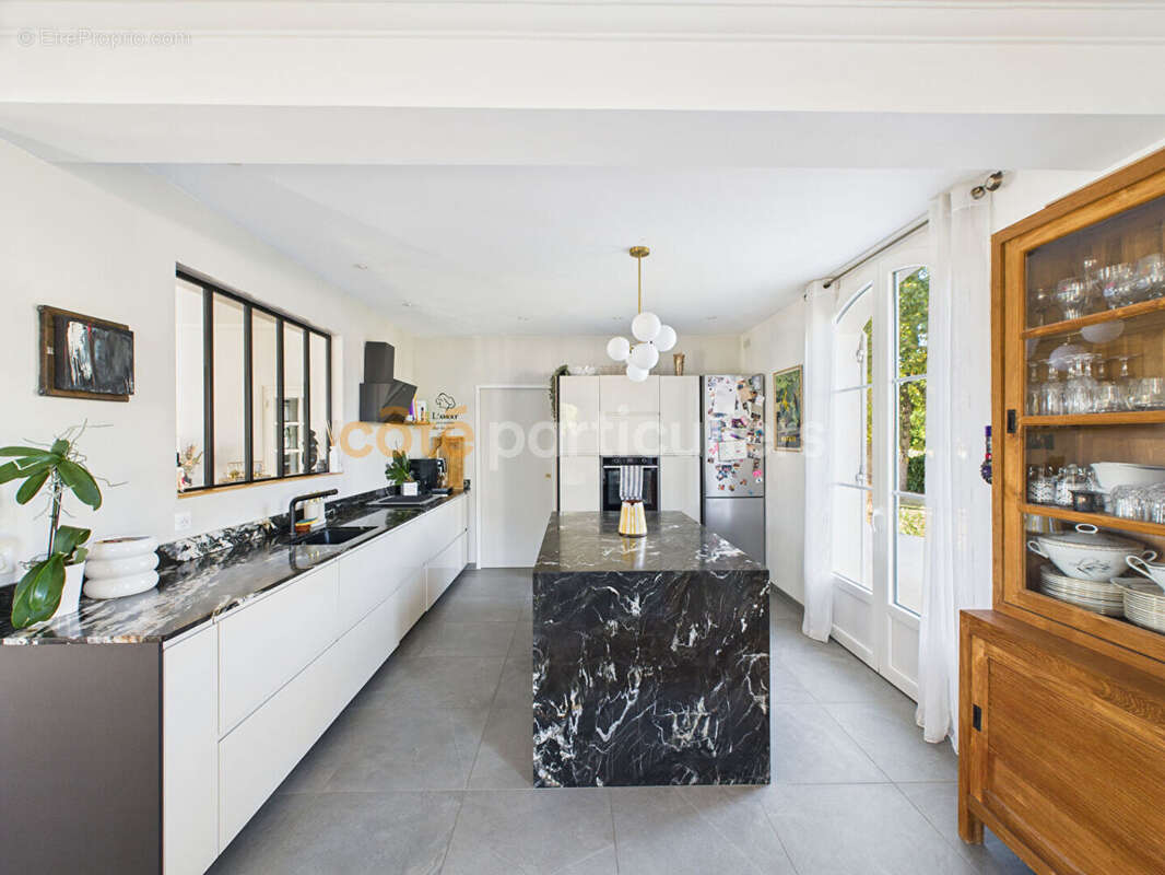 Maison à VILLENAVE-D'ORNON