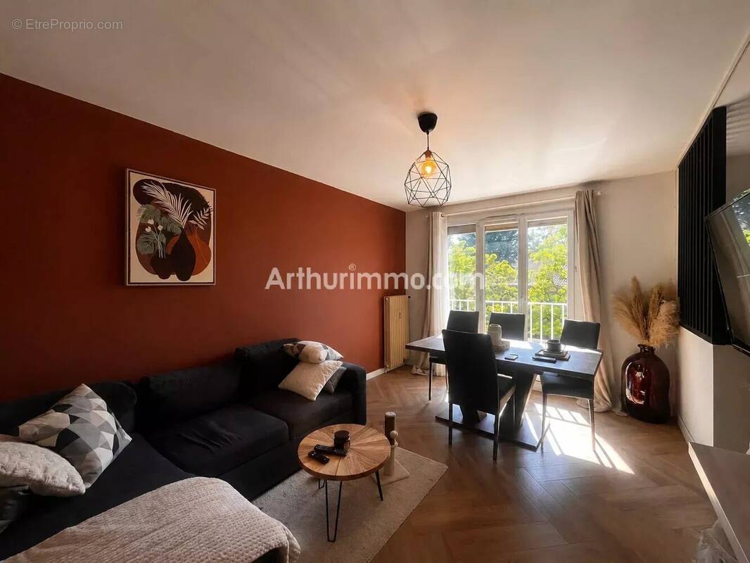 Appartement à LONS-LE-SAUNIER