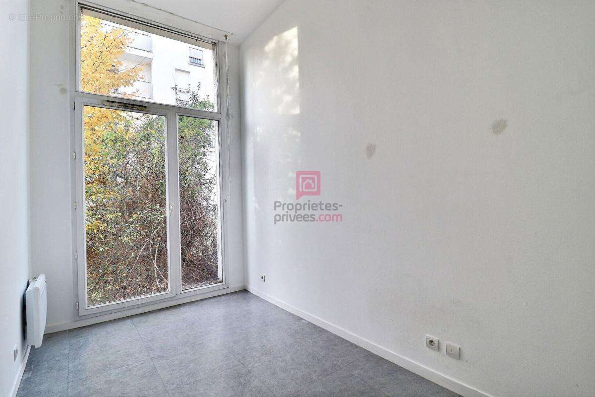 Appartement à SAINTE-GENEVIEVE-DES-BOIS