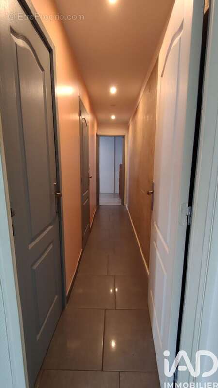 Photo 9 - Appartement à REIMS