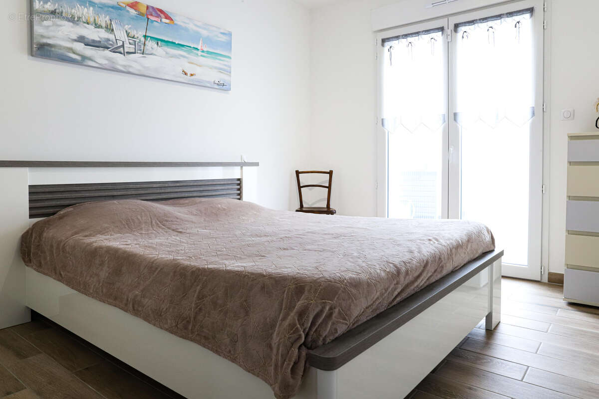 Maison à VAUX-SUR-MER