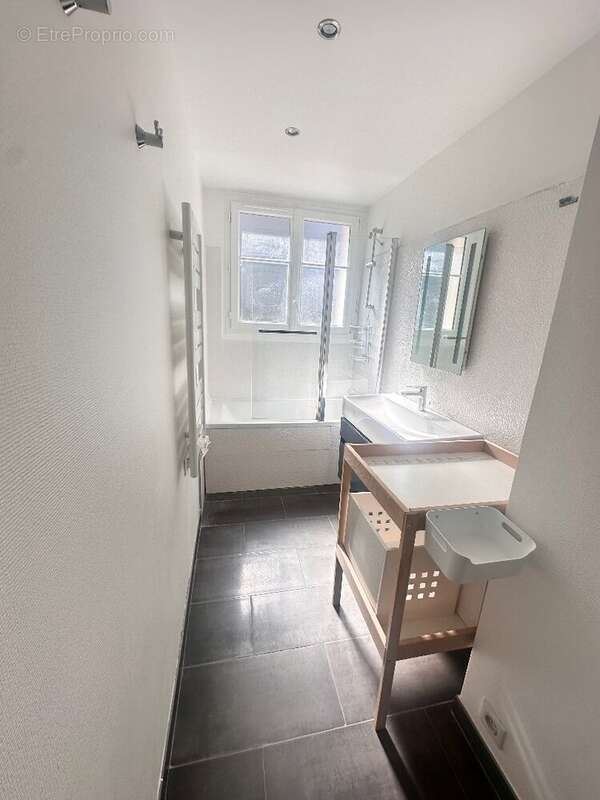 Appartement à BUC