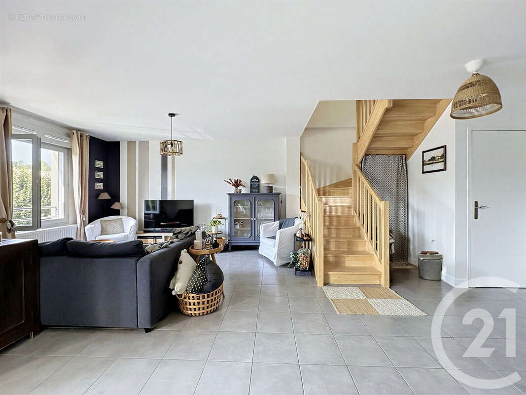 Appartement 70 m² à Saint-Symphorien-D'ozon  - photo 6