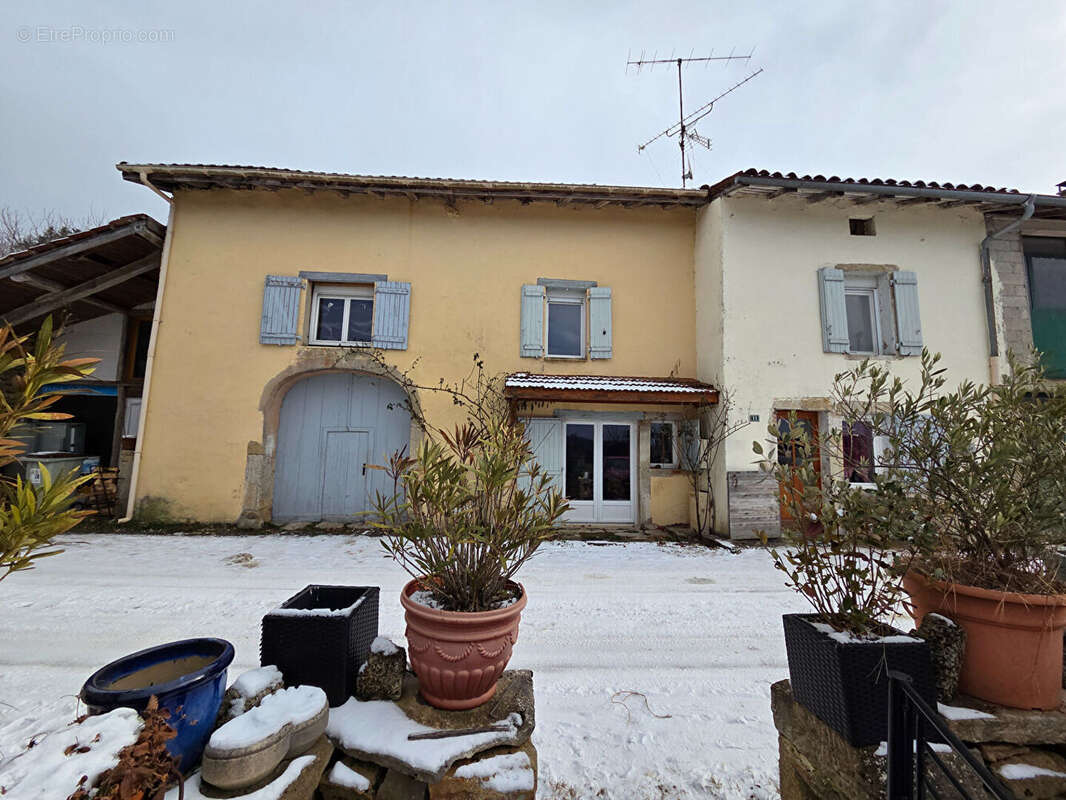 Maison à ARINTHOD