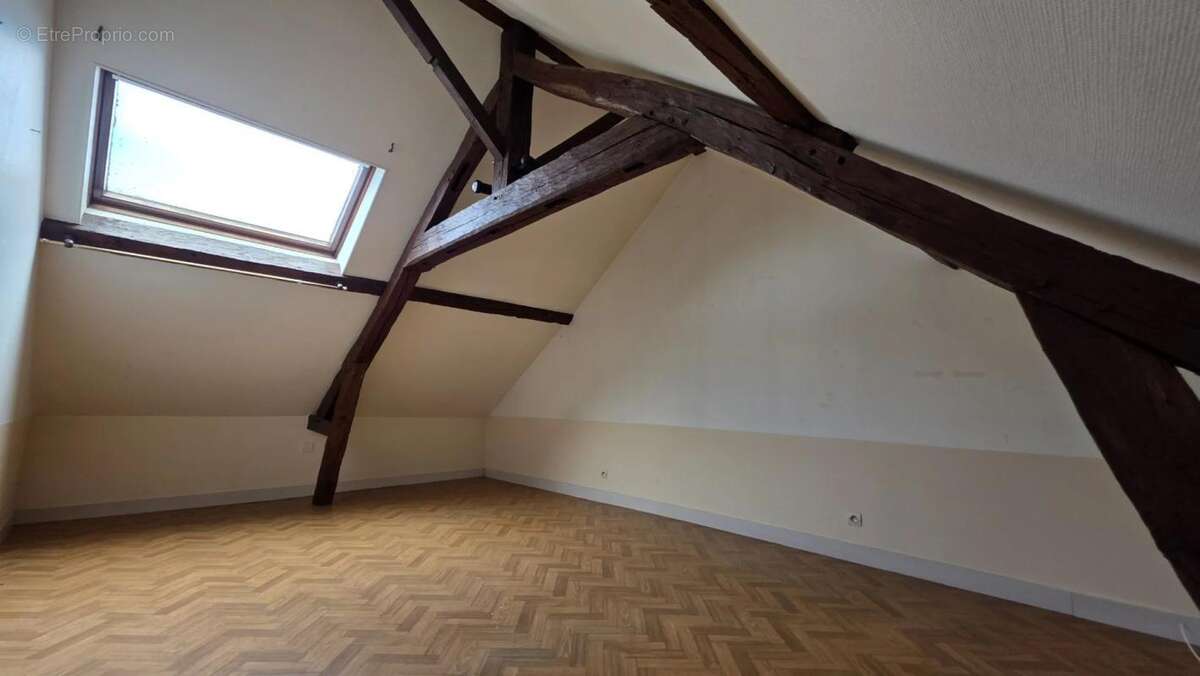 Appartement à GRANDVILLIERS