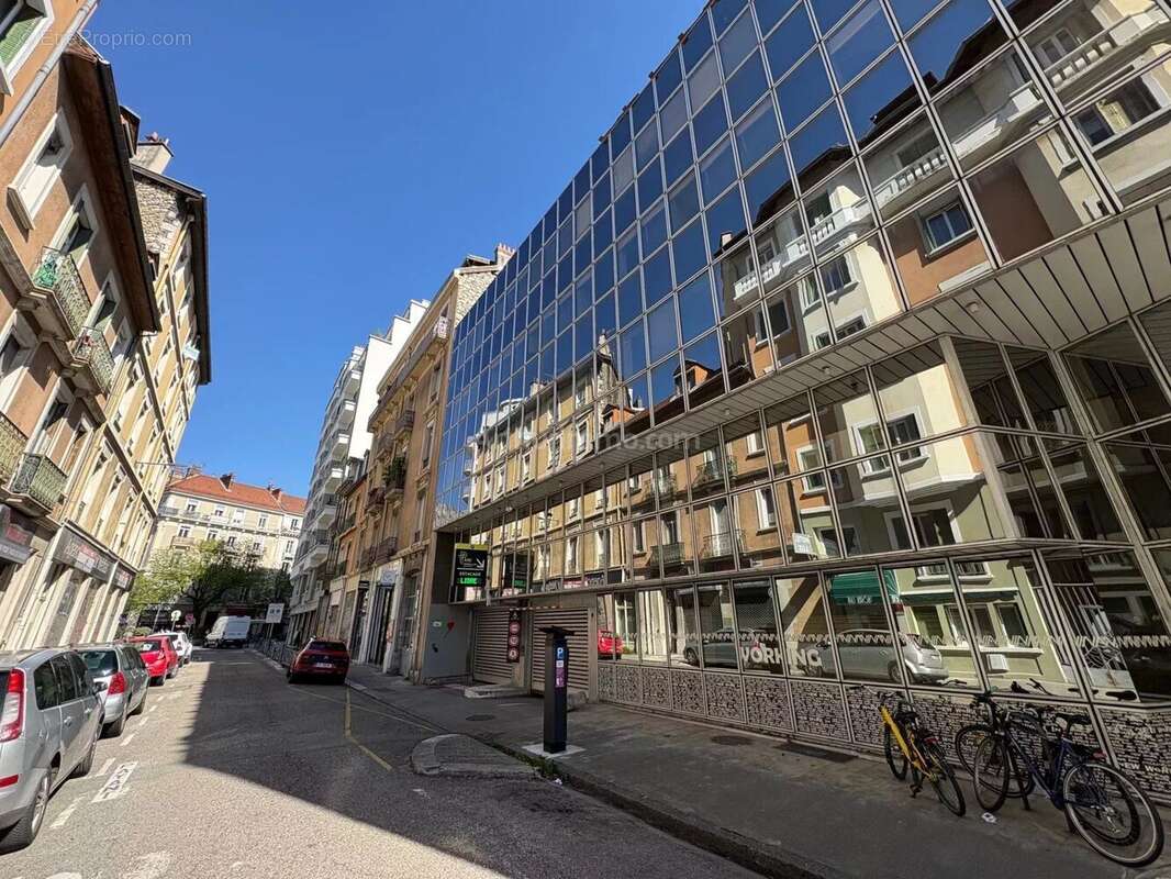 Commerce à GRENOBLE