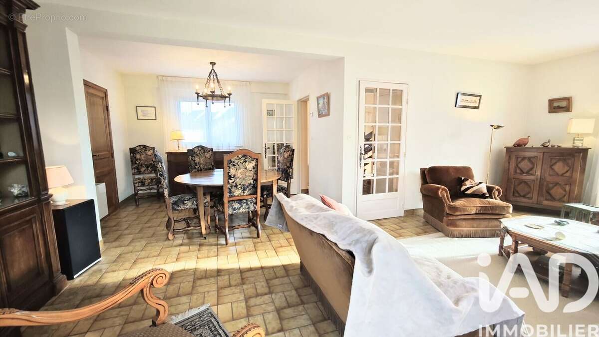 Photo 3 - Maison à CHATELLERAULT