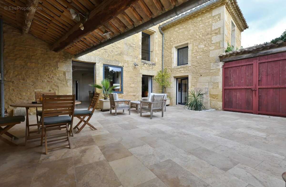 Maison à UZES