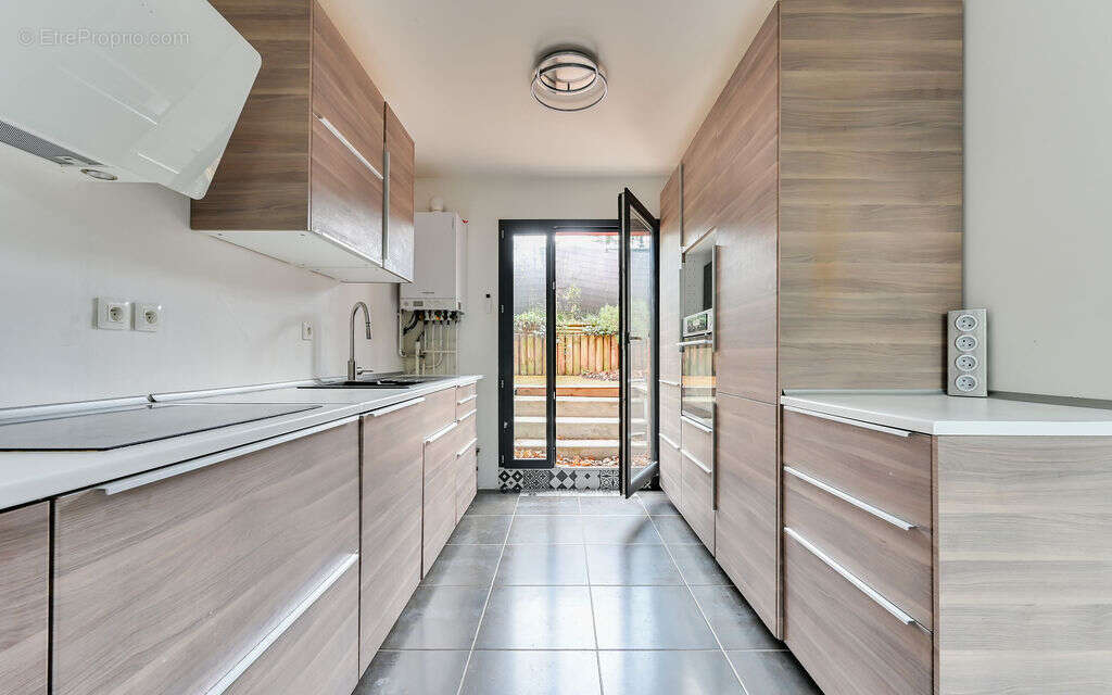 Appartement à TASSIN-LA-DEMI-LUNE