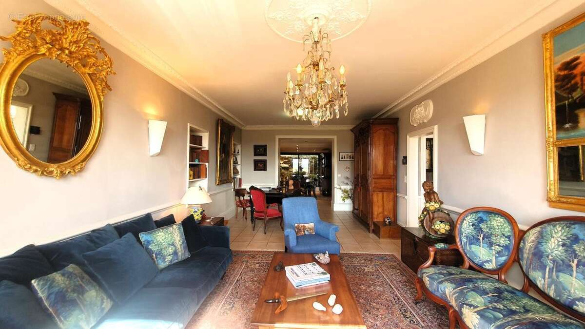 Maison à VILLEFRANCHE-DE-ROUERGUE