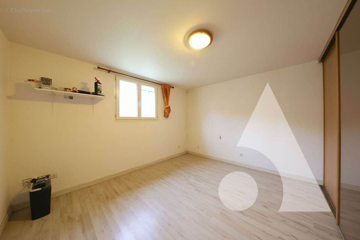 Maison à CORBEIL-ESSONNES