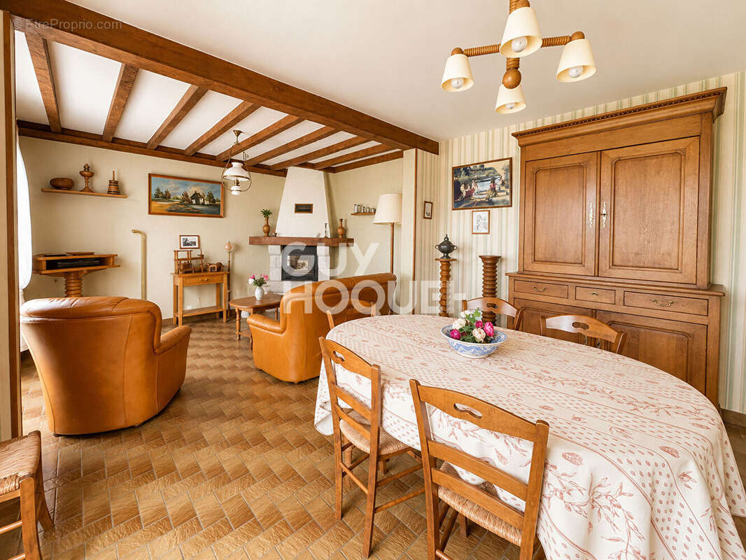 Maison à BRECEY