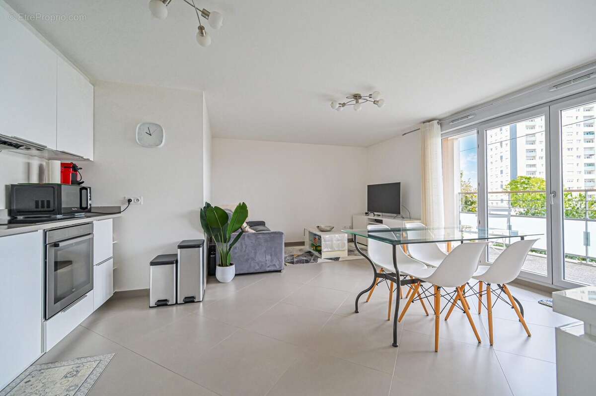 Appartement à BONNEUIL-SUR-MARNE