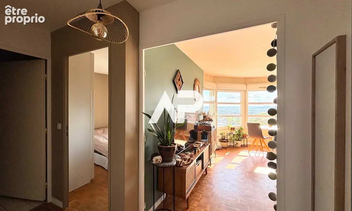 EXCLUSIVITÉ  Appartement en rotonde avec vue panoramique sur Paris, balcon et parking à Montmorency CENTRE-VILLE - photo 4
