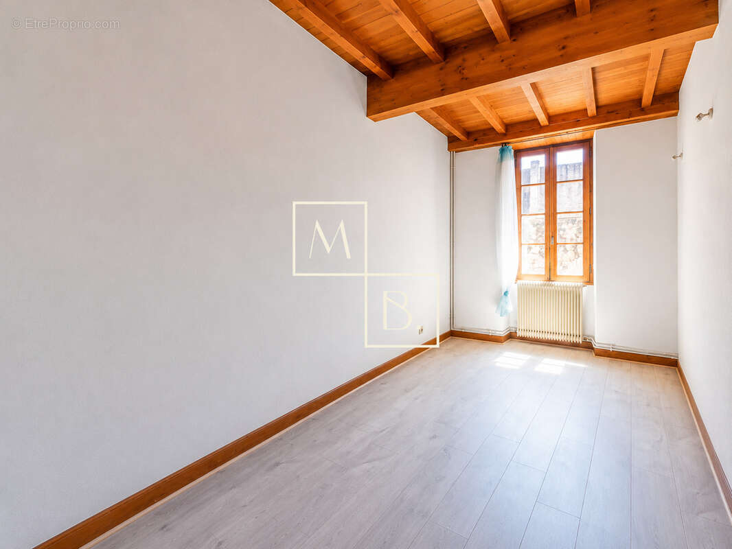 Appartement à GEAUNE