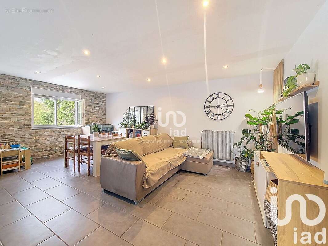 Photo 5 - Maison à AUFFREVILLE-BRASSEUIL