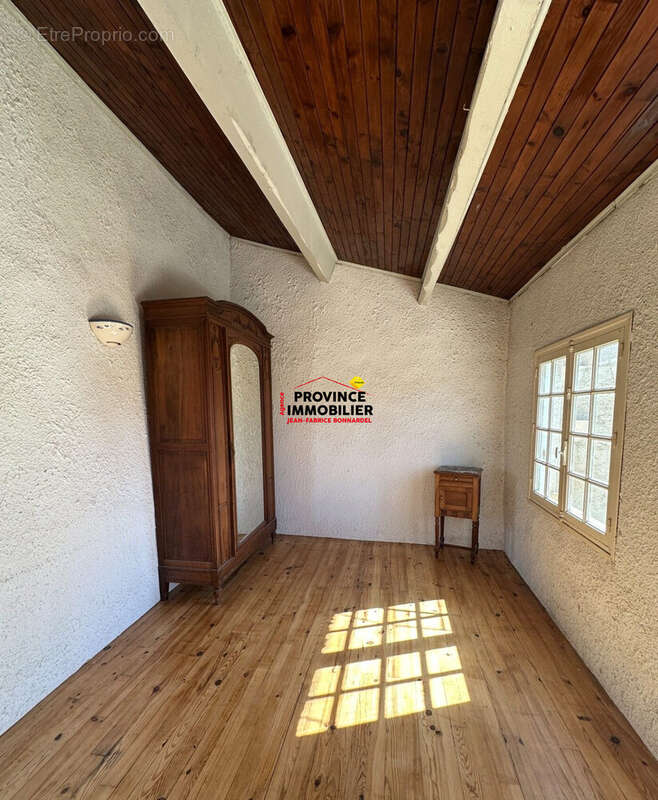 Maison 158 m² à Reauville  - photo 9