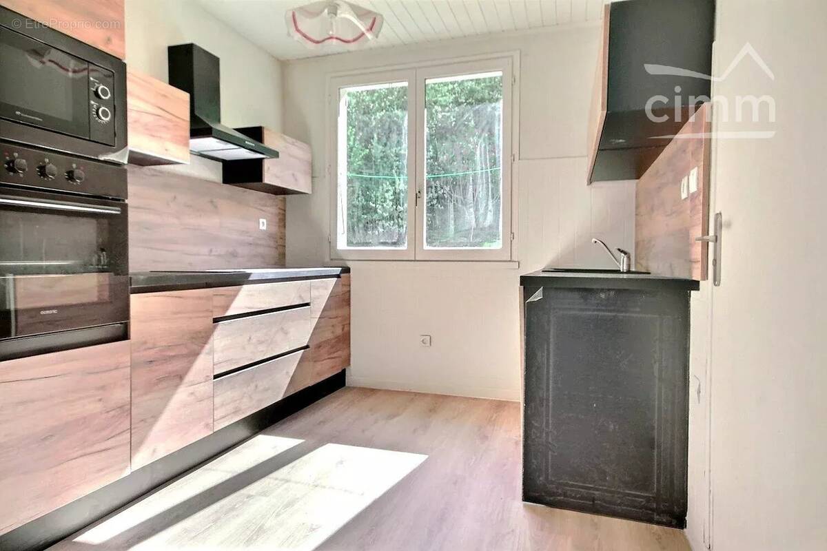 Appartement à FROGES