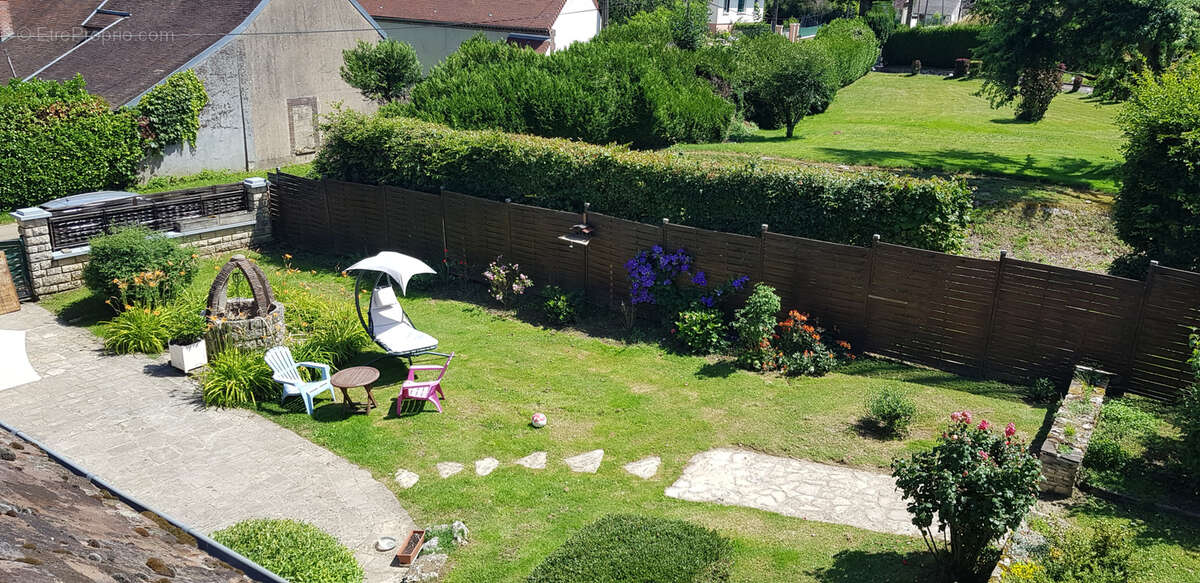 Maison à ARCES-DILO