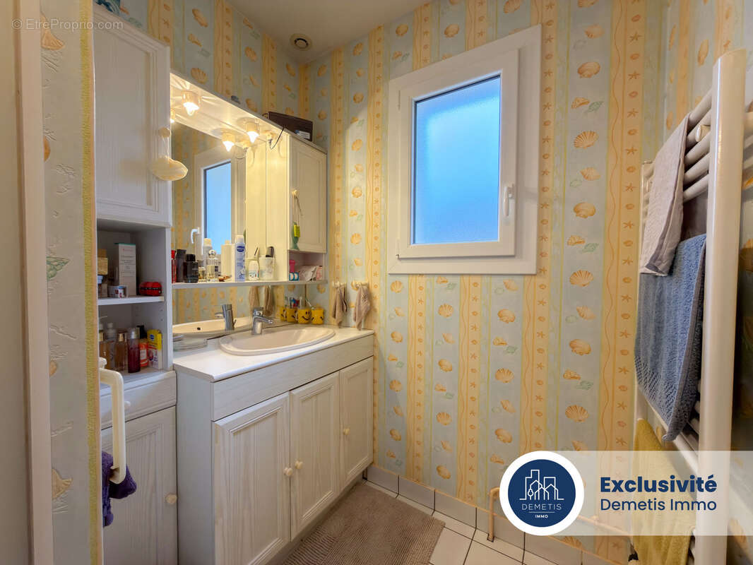 Maison à YVRE-L'EVEQUE