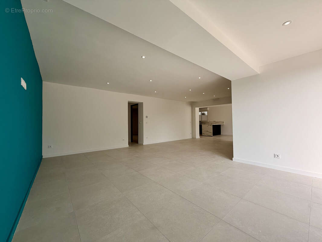 Maison à LA VALETTE-DU-VAR