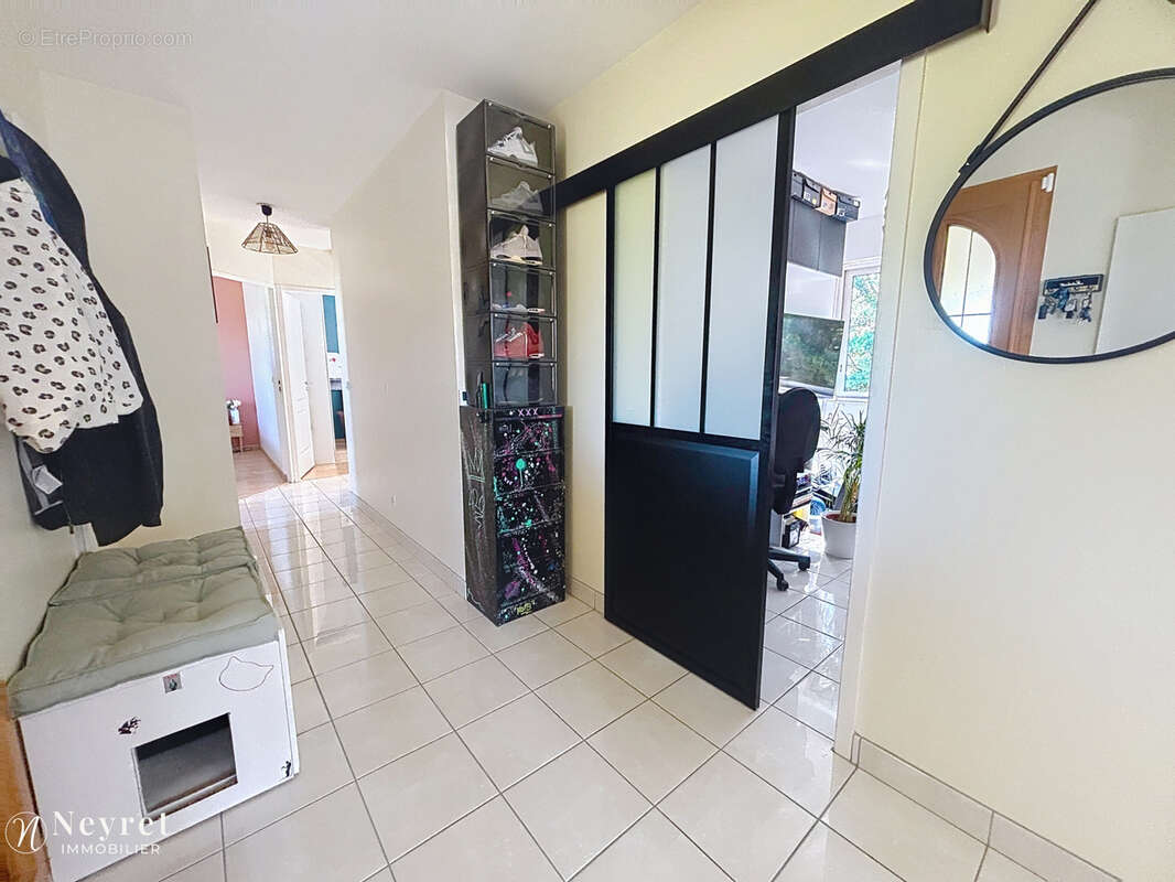 Appartement à VERNAISON